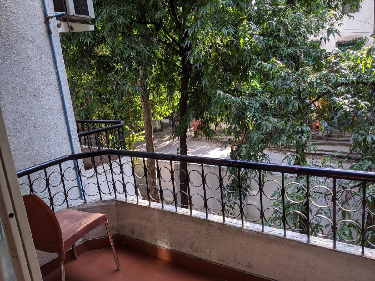 Suryavilla Hotel Poona Buitenkant foto
